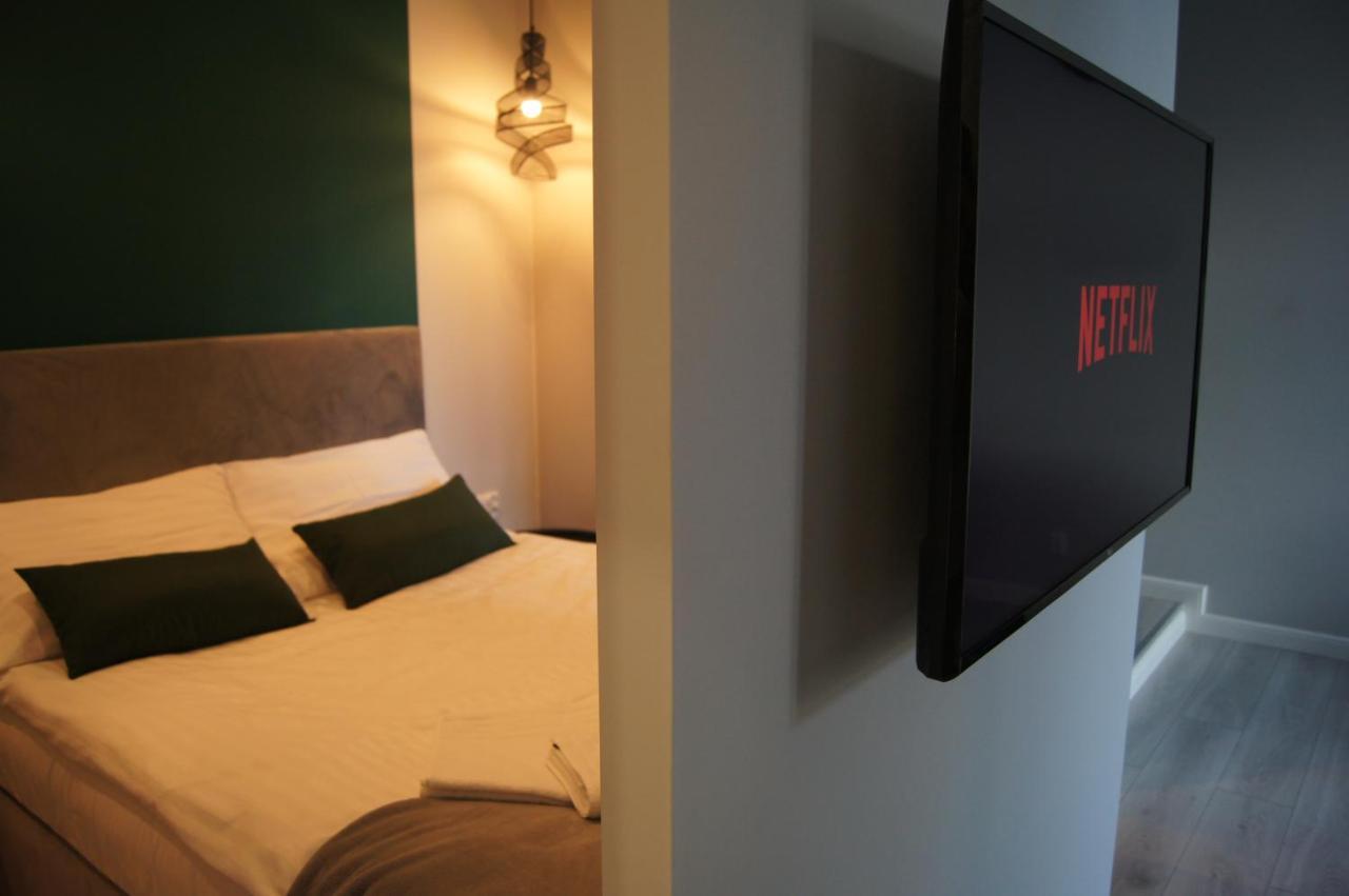 Green Park Apartament Торунь Екстер'єр фото